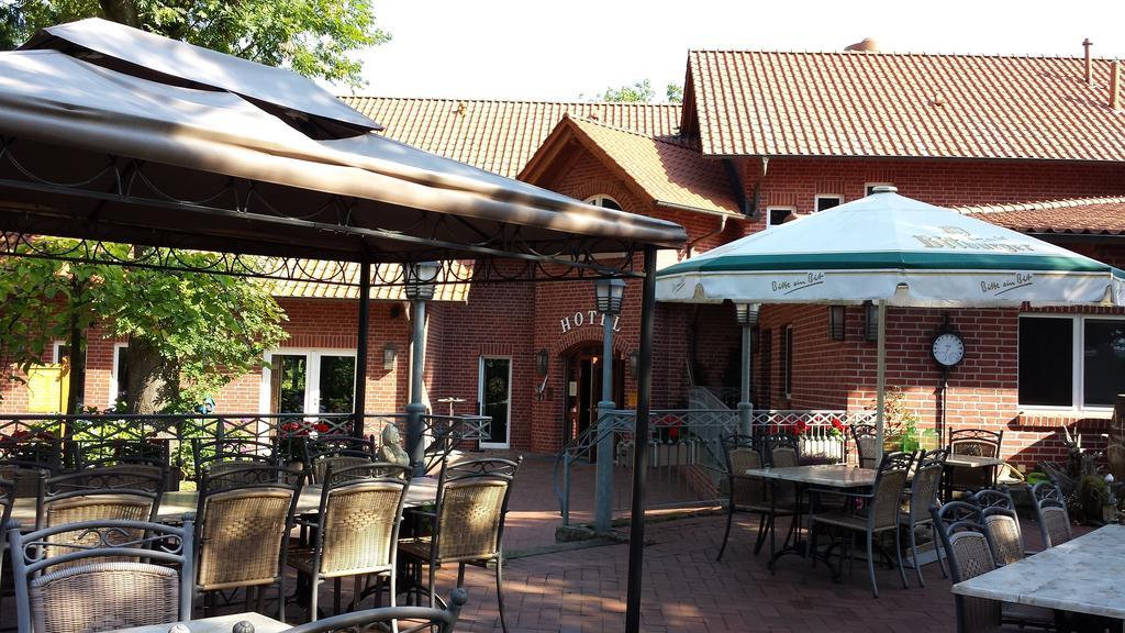 Hotel Restaurant Am Pfauenhof Quakenbrück Exterior foto