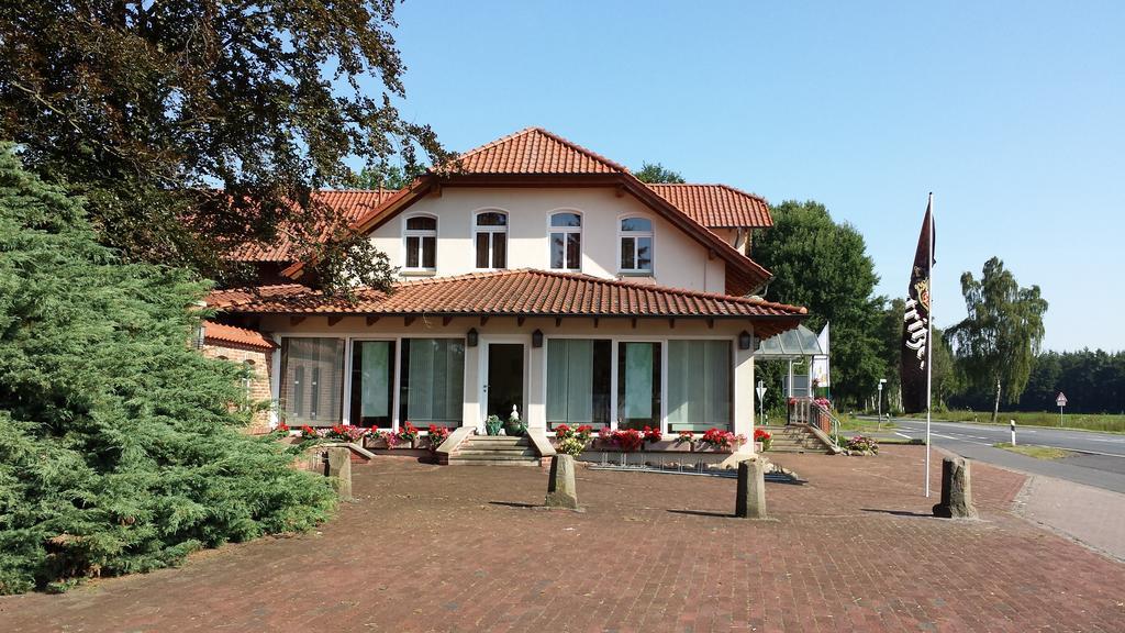 Hotel Restaurant Am Pfauenhof Quakenbrück Exterior foto