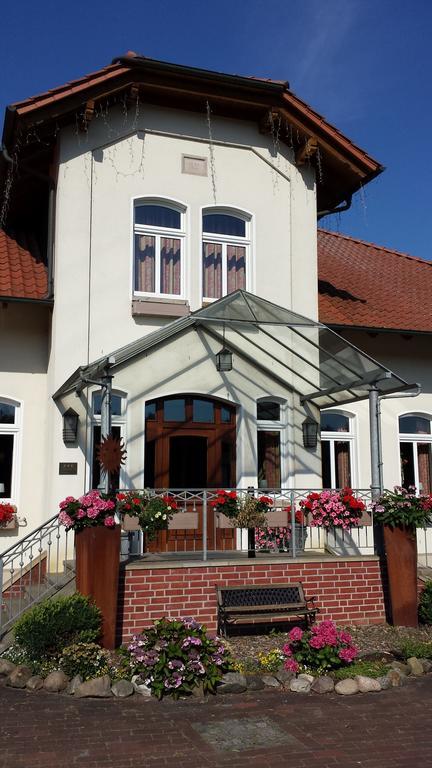 Hotel Restaurant Am Pfauenhof Quakenbrück Exterior foto