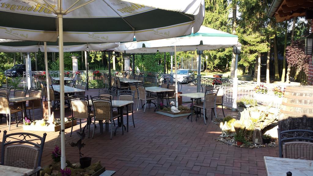 Hotel Restaurant Am Pfauenhof Quakenbrück Exterior foto